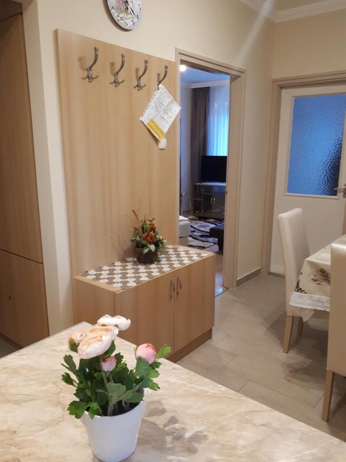 Katalin Apartman Хайдусобосло Экстерьер фото