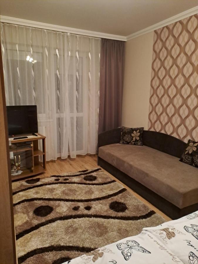 Katalin Apartman Хайдусобосло Экстерьер фото